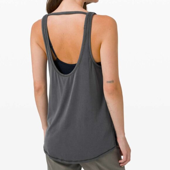 Lululemon Ease of It All Tank 10 - Picture 1 of 3